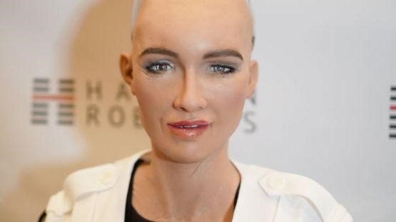Meet Sophia the Robot Celebrity at CES 2018