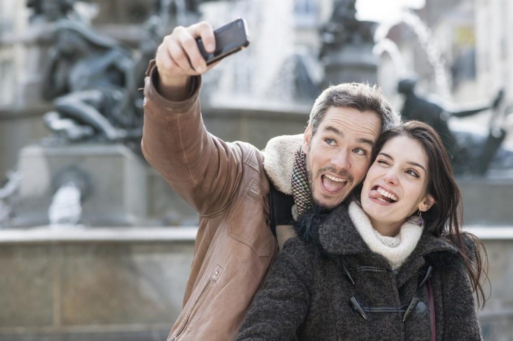 How To Take Better Selfie Photos With Your Smartphone S Camera